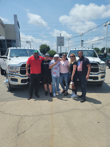 Chrysler Dealer «Louisville Chrysler Dodge Jeep Ram», reviews and photos, 5311 Dixie Hwy, Louisville, KY 40216, USA