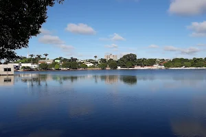 Lago Jales Machado image