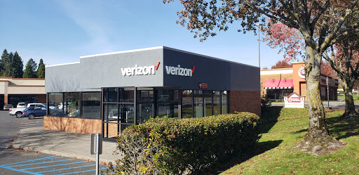 Cell Phone Store «Verizon Wireless - Cellular Plus», reviews and photos, 15115 SE McLoughlin Blvd, Milwaukie, OR 97267, USA