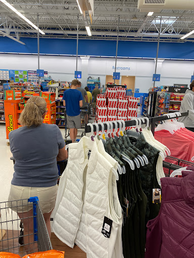 Department Store «Walmart Supercenter», reviews and photos, 23500 NE Sandy Blvd, Wood Village, OR 97060, USA