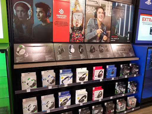 Video Game Store «GameStop», reviews and photos, 4757 Valley View Blvd NW B, Roanoke, VA 24012, USA