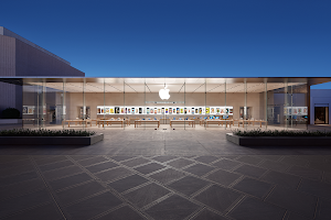 Apple Stanford Shopping Center image