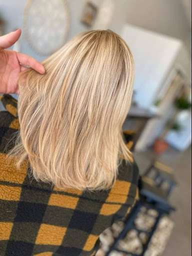 Hair Salon «The Urban Revival Boutique, Style Bar & Salon», reviews and photos, 2903 N Patterson St, Valdosta, GA 31602, USA