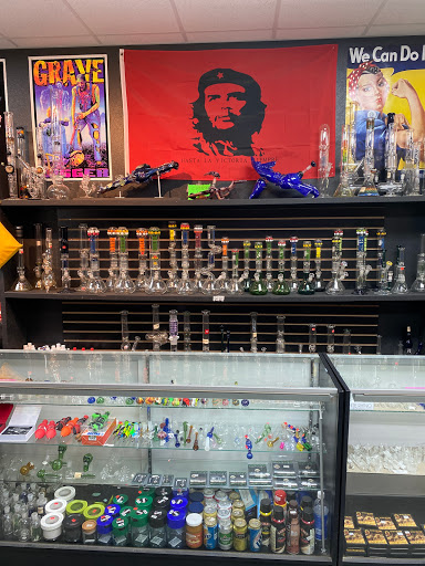 Tobacco Shop «323 Smoke Shop», reviews and photos, 1801 E SE Loop 323 #300, Tyler, TX 75701, USA