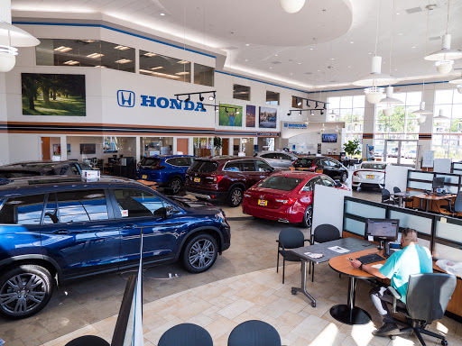 Honda Dealer «Luther Hopkins Honda», reviews and photos, 250 5th Ave S, Hopkins, MN 55343, USA