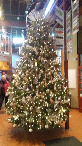 Shopping Mall «Tannery Shopping Center», reviews and photos, 50 Water St, Newburyport, MA 01950, USA