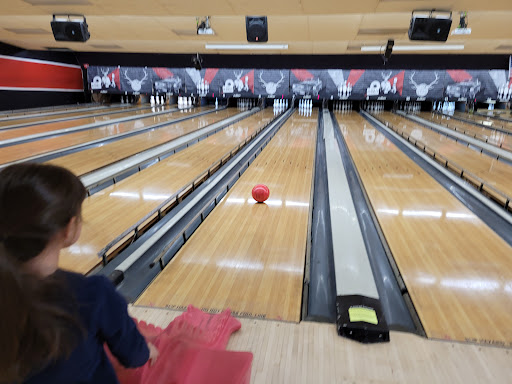 Bowling Alley «AMF Fairview Lanes», reviews and photos, 1407 Fairport Rd, Fairport, NY 14450, USA