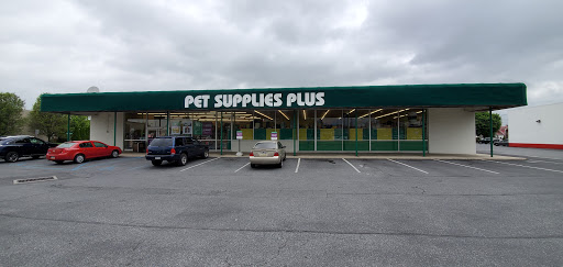 Pet Supply Store «Pet Supplies Plus», reviews and photos, 2433 MacArthur Rd, Whitehall, PA 18052, USA