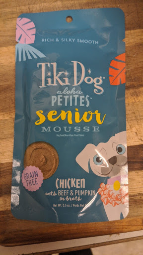 Pet Supply Store «Mud Bay», reviews and photos, 2611 California Ave SW, Seattle, WA 98116, USA