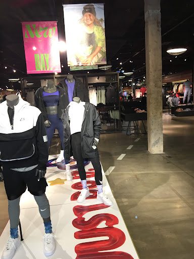 Clothing Store «Nike», reviews and photos, 8687 N Central Expy, Dallas, TX 75225, USA
