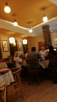 Atmosphère du Restaurant de type buffet Aux Baguettes d'Asie à Soisy-sous-Montmorency - n°12