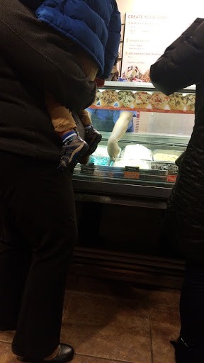 Ice Cream Shop «Cold Stone Creamery», reviews and photos, 5705 Richards Valley Rd, Ellicott City, MD 21043, USA