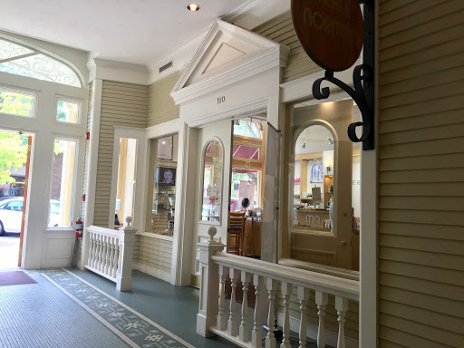 Merle Norman Cosmetic Studio, 29 W 8th St, Holland, MI 49423, USA, 