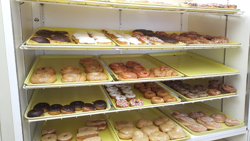 Old Fashioned Donut Shoppe, 2720 Douglas Dr N, Minneapolis, MN 55422, USA, 