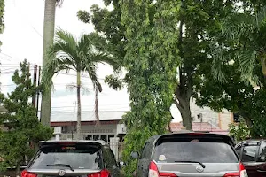 Sewa Mobil Terbaik Pekanbaru Riau | PT. Delta Kencana Dewangga image