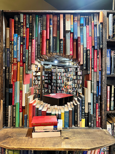 Used Book Store «The Last Bookstore», reviews and photos, 453 S Spring St, Los Angeles, CA 90013, USA
