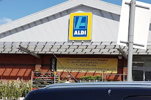 ALDI image