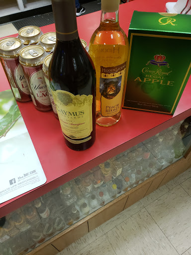 Liquor Store «Penn Liquors», reviews and photos, 1832 Winchester Ave, Martinsburg, WV 25405, USA