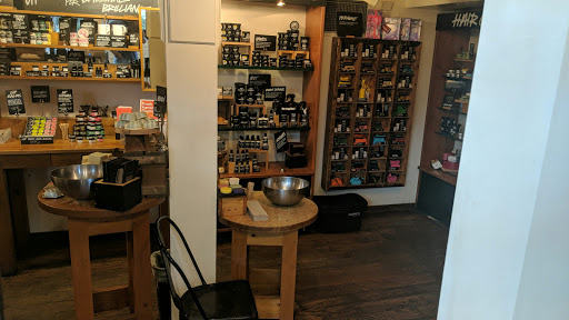 Cosmetics Store «Lush Cosmetics», reviews and photos, Ocean Ave & Monte Verde, Carmel-By-The-Sea, CA 93923, USA
