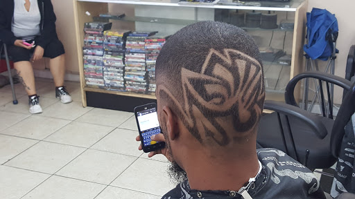 Barber Shop «C & C Executive Barbershop», reviews and photos, 7 S Walton Ave, Tarpon Springs, FL 34689, USA