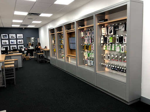 Cell Phone Store «Nycom Wireless Verizon Retailer», reviews and photos, 22-39 31st St, Astoria, NY 11105, USA