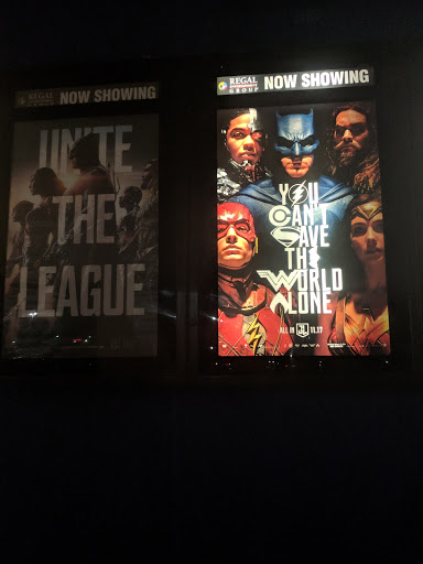 Movie Theater «Regal Cinemas New Albany 16», reviews and photos, 300 Professional Ct, New Albany, IN 47150, USA