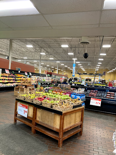 Supermarket «Giant Eagle Supermarket», reviews and photos, 21593 Lorain Rd, Fairview Park, OH 44126, USA