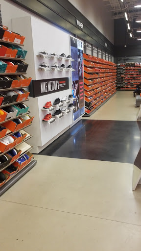 Clothing Store «Nike Factory Store», reviews and photos, 3736 Center Park Dr, West Jordan, UT 84084, USA