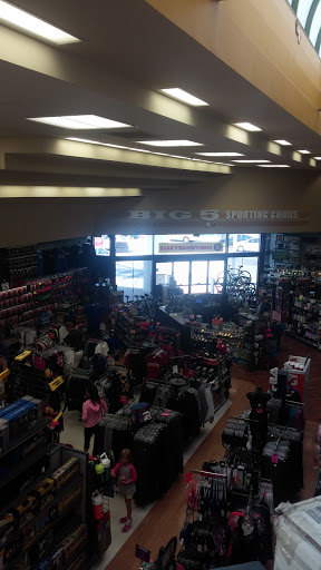 Sporting Goods Store «Big 5 Sporting Goods», reviews and photos, 3121 Wilshire Blvd, Santa Monica, CA 90403, USA