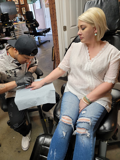 Tattoo Shop «Tiki Tattoos», reviews and photos, 707 Seaboard St, Myrtle Beach, SC 29577, USA