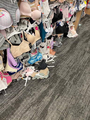 Department Store «Target», reviews and photos, 2070 Sam Rittenberg Blvd, Charleston, SC 29407, USA