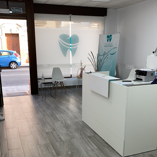 CLINICA DENTAL LUQUE MÁRQUEZ en San Juan del Puerto, Huelva