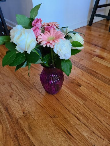 Florist «Moorestown Flower Shoppe», reviews and photos, 66 E Main St, Moorestown, NJ 08057, USA