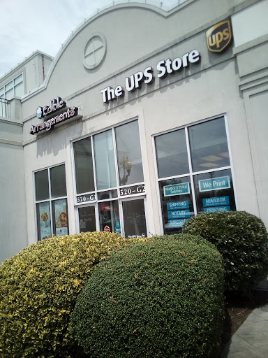 Shipping and Mailing Service «The UPS Store», reviews and photos, 520 W 21st St G-2, Norfolk, VA 23517, USA