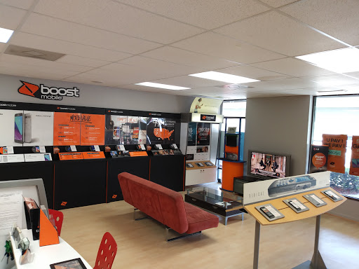 Cell Phone Store «Boost Mobile Store by Yakety Yak Wireless», reviews and photos, 9904 Old Baymeadows Rd, Jacksonville, FL 32256, USA