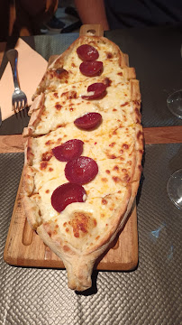 Pizza du Restaurant turc Restaurant Ella à Paris - n°8