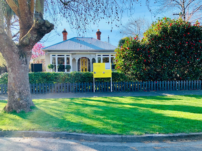 Ray White Barrington Next Step Realty Limited - Real estate agency