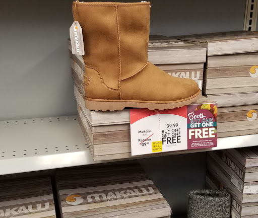 Stores to buy women's leather boots Philadelphia