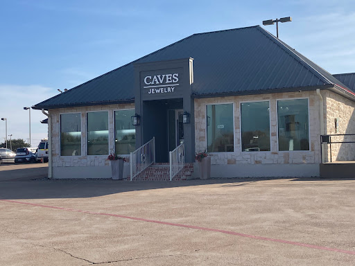 Jewelry Store «Caves Jewelry Inc», reviews and photos, 220 E Pleasant Run Rd, DeSoto, TX 75115, USA