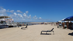 Foto von Ilha dos Namorados Beach mit lange, gerade küste