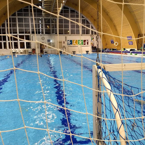 Újhegyi Uszoda és Strandfürdő