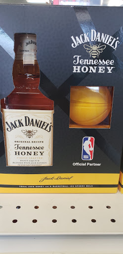 Liquor Store «Tillamook Liquor Store», reviews and photos, 1905 1st St, Tillamook, OR 97141, USA