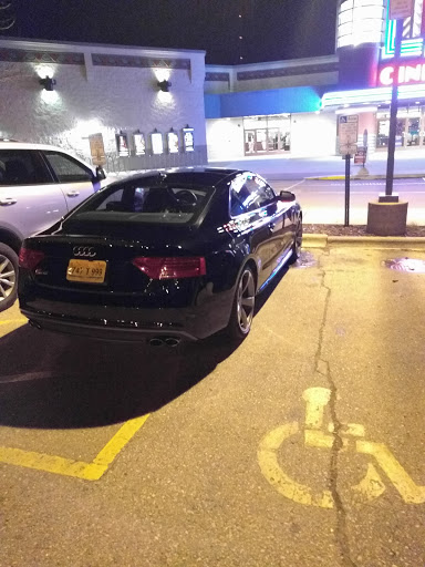 Movie Theater «Marcus Point Cinema», reviews and photos, 7825 Big Sky Dr, Madison, WI 53719, USA