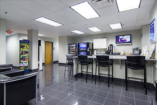 Hyundai Dealer «Knauz Hyundai», reviews and photos, 775 Rockland Rd, Lake Bluff, IL 60044, USA