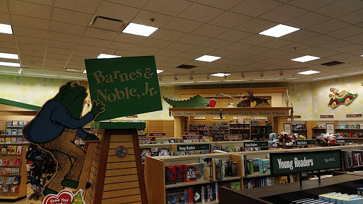 Book Store «Barnes & Noble», reviews and photos, 113 W County Center, Des Peres, MO 63131, USA