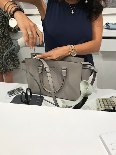 Fashion Accessories Store «Michael Kors», reviews and photos, 10355 Factory Shop Blvd #355, Gulfport, MS 39503, USA