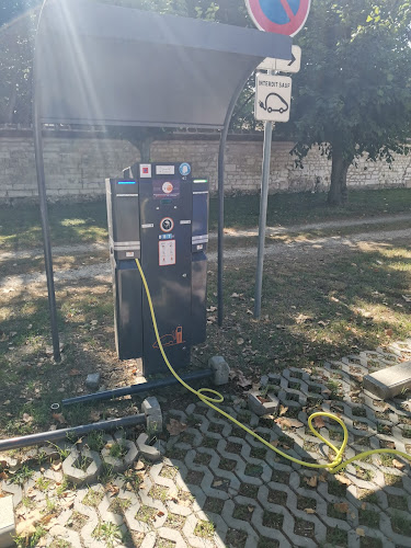 Borne de recharge de véhicules électriques SDEA 10 Charging Station Saint-Lyé