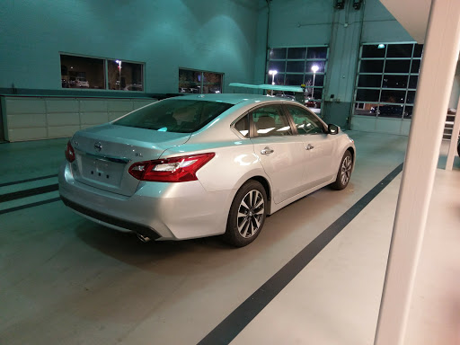 Nissan Dealer «St. Charles Nissan», reviews and photos, 5625 Veterans Memorial Pkwy, St Peters, MO 63376, USA