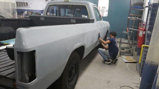 Auto Body Shop «SOS Auto Body», reviews and photos, 95-20 98th St, Ozone Park, NY 11416, USA