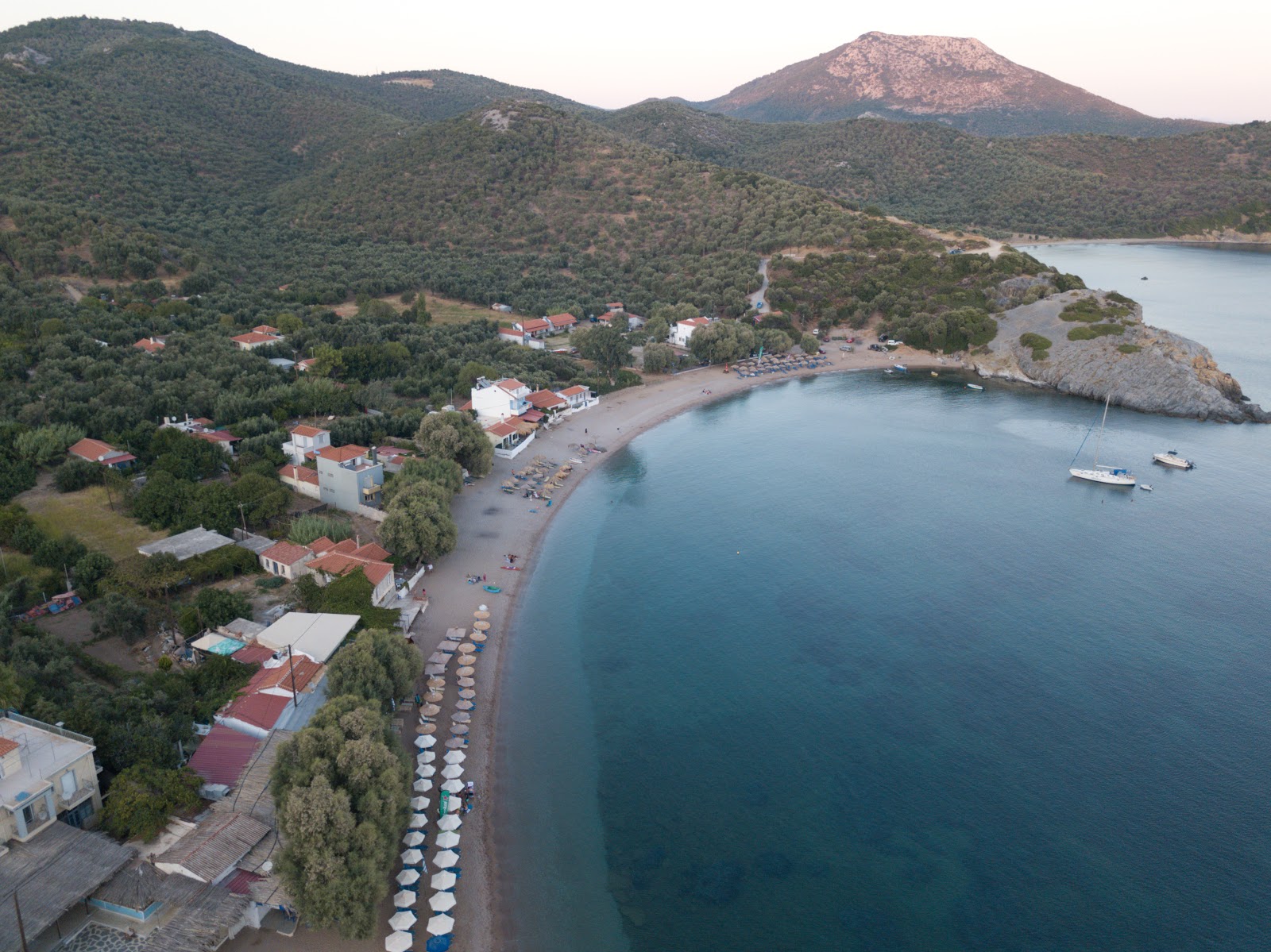 Photo of Tarti beach with partly clean level of cleanliness